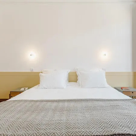 Alojamento de Acomodação e Pequeno-almoço Alado